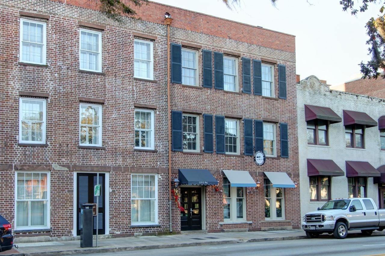 The Suites At Bay Savannah Exterior photo